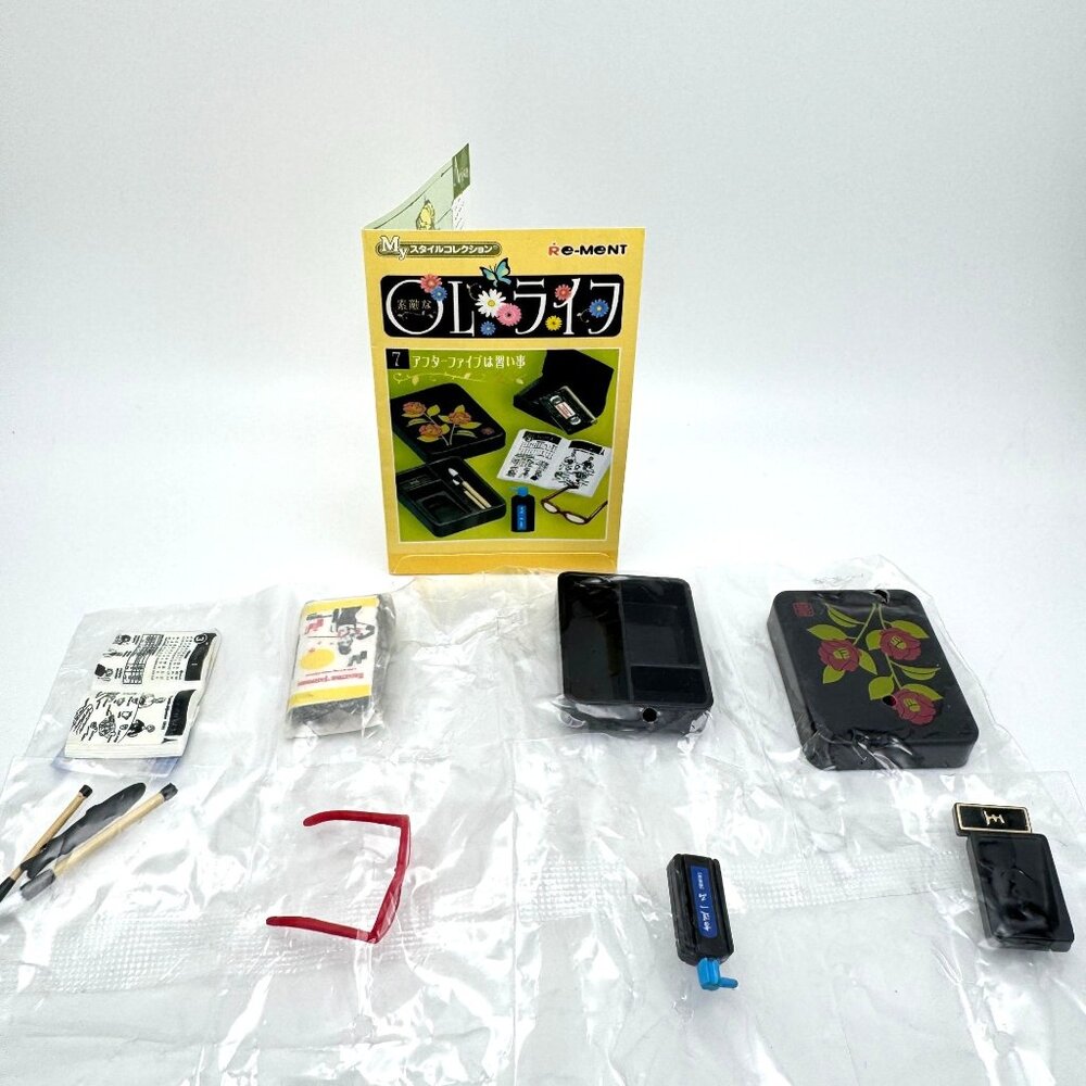 Re-Ment Office Life Calligraphy Set Glasses Book Lessons After 5 1:6 Miniature